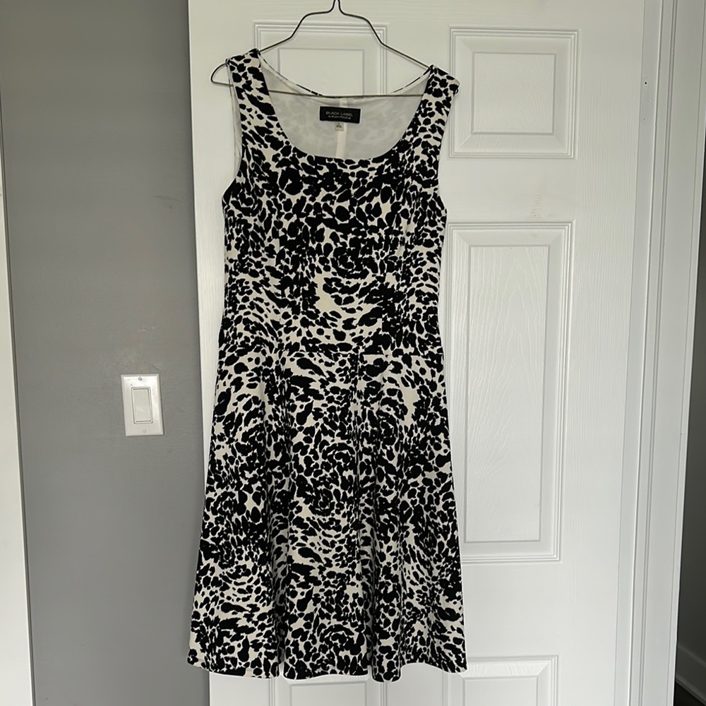 Black Label Black and White Sleeveless Midi Sundress